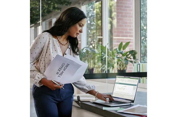 Laptop HP EliteBook 840 G9 / 6F6A6EA / Intel i5-12 / 16GB / SSD 512GB / Intel Xe / WUXGA / Win 11 Pro / Srebrny