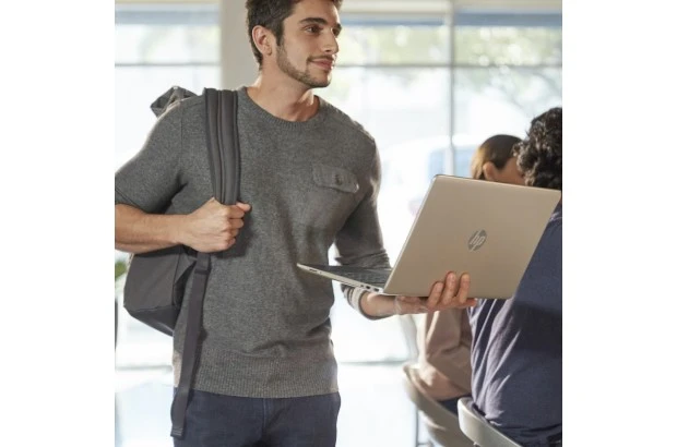 Laptop HP 15-dy5599nr / 7N3T1UA / Intel i3-12 / 8GB / SSD 128GB / Intel Xe / FullHD / Win 11 / Szary