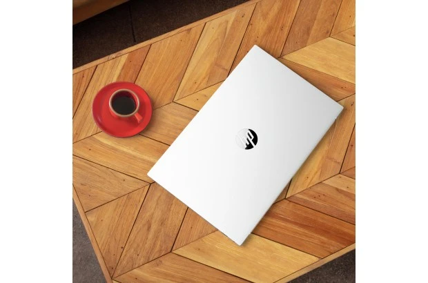 OUTLET Laptop HP 15-eg2015od / 66A03UA / Intel i5-12 / 8GB / SSD 256GB / Intel Xe / FullHD / Win 11