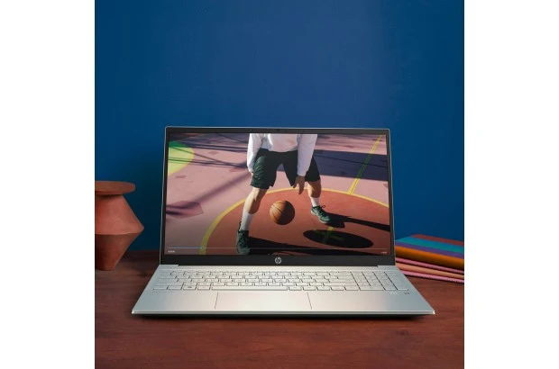 Laptop HP Pavilion 15-eg0704nw / 4H3L2EA / Intel Core i5 / 8GB /  SSD 512GB / NVIDIA MX350 / FullHD / Win 11 / Złoty