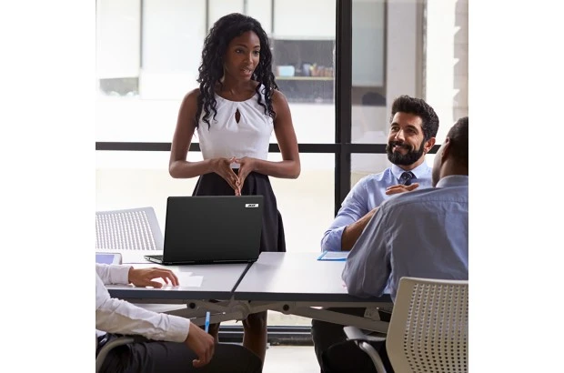 Laptop Acer TravelMate P2 TMP215-54 NX.VYEEP.007 / Intel i3-12 / 16GB / SSD 512GB / Intel Xe / FullHD / Win 11 Pro  edu/ Czarny