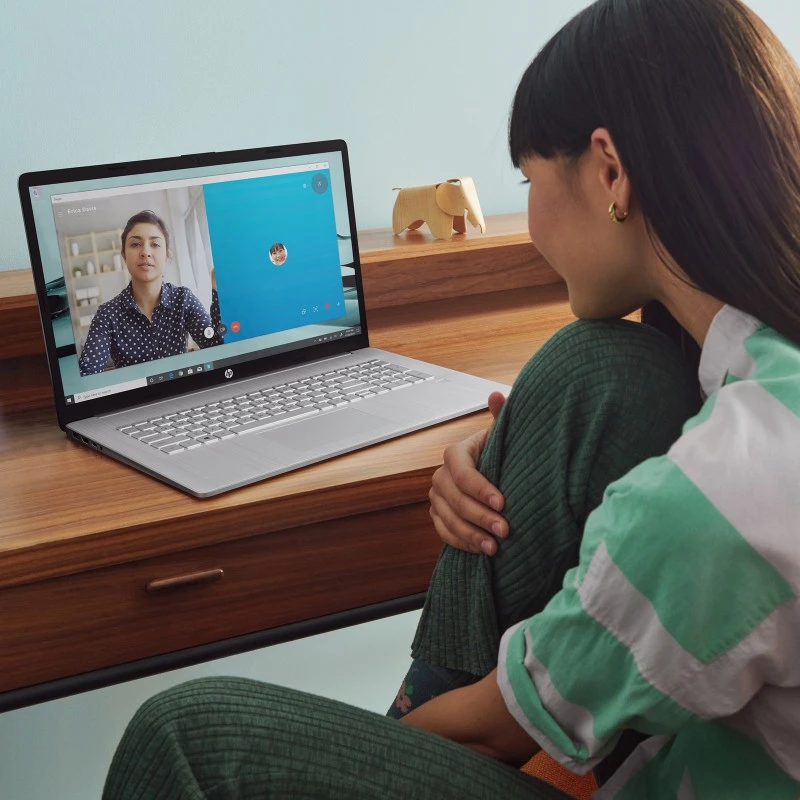 Laptop HP 17-cn0007cy / 3Y4N9UA / Intel i3 / 32GB / SSD 1TB / Intel UHD / HD+ / Dotyk / Win 11 / Złoty