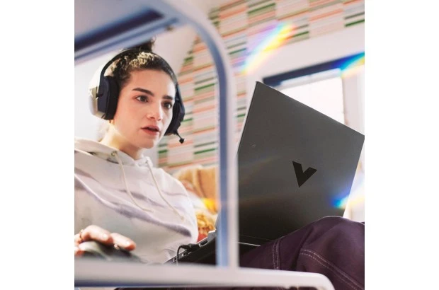 Laptop HP Victus 15-fb0169nf / 6R1U0EA / AMD Ryzen 5 / 8GB / SSD 512GB / Nvidia RTX 3050 / FullHD / Win 11 / Czarny