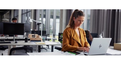 Poradnik wyboru laptopa - waga i rozmiary, możliwość personalizacji